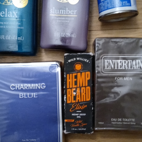 Cosmetics - Picture 3 of 6